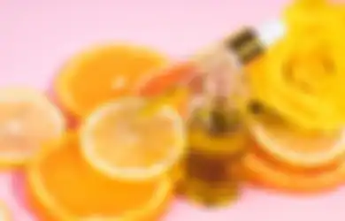 Hindari 5 Kesalahan Ini Saat Memakai Serum Vitamin C, Bikin Sia-sia