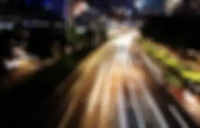 Punya Kekurangan, Ini 5 Cara Foto Light Trails Pakai Oppo Reno7