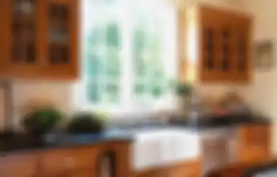 Enggak Melulu Wallpaper, Foto Desain Dapur Klasik Curi Perhatian dengan Dekorasi Ini, Ibu-ibu Wajib Tahu!