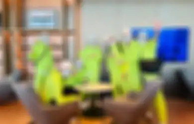 Kumpulan Meme NCT Dream Pakai Baju Kembar Hijau Neon. Kreatif Banget!