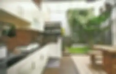 Teduh, Desain Kanopi Dapur Terbuka Dibuat dengan Model Berbeda, 15 Foto Aplikasinya Jadi Inspirasi