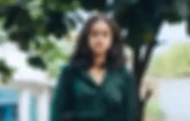 Gaya Kasual Rapi Pakai Outfit HIjau ala Asila Maisa. Super Kece!
