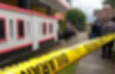 22 Tahun Usianya, Sosok Anak Kedua yang Racun 3 Keluarganya Pakai Arsenik Terungkap: Ikut Gotong Tubuh Korban
