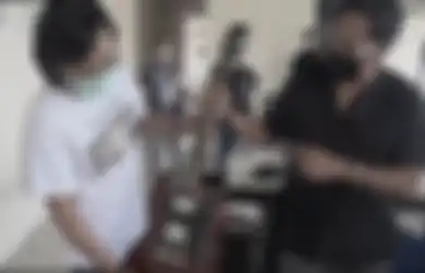 Andra Ramadhan sama Andre Taulany Rebutan Beli Gitar, Ari Lasso Bilang Mereka Sampe Tarik-tarikan di Lantai