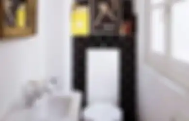Cantik Nian Foto Kamar Mandi Mungil Ini, Tampak Lapang Berkat 7 Trik Mujarab