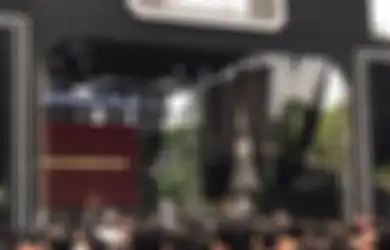 Bukan Buat Lucu-lucuan, Dustin Ikut Tampil Nyanyi Bareng For Revenge di Distorsikeras Magnumentary Festival 2022