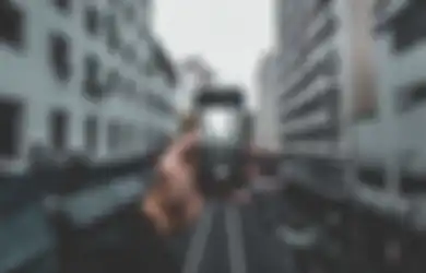 8 Cara Foto Pakai HP Android Agar Hasilnya Seperti Fotografer Pro