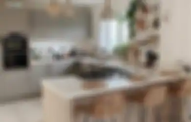 Tak Perlu Bantuan Profesional, Begini 12 Trik Khusus Agar Foto Desain Dapur Kecil Terlihat Lapang