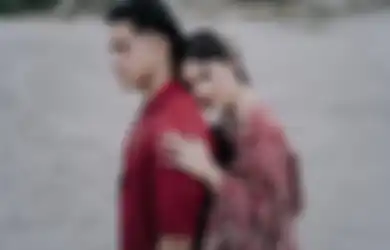 7 Pose Foto Couple ala Kaesang dan Erina Gudono. Bermakna Romantis!