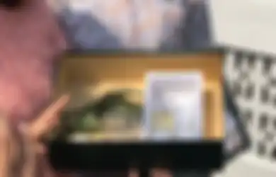 Teh Herbal Salah Satunya, Bocor Penampakan Souvenir Pernikahan Erina Gudono, Calon Istri Kaesang Pangarep Pilih Tetangga yang Jadi Vendornya