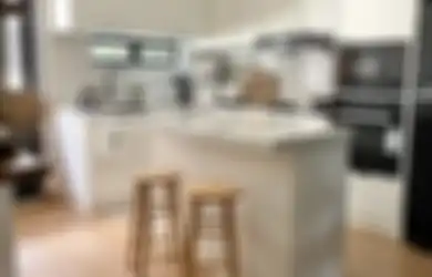 Ingin Foto Desain Dapur Mungil Tetap Rapi? Pasang Aksesoris Kitchen Set Model Begini