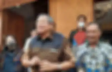 SBY Ditemani Anak dan Menantunya Hadiri Acara Pernikahan Kaesang Pangarep dan Erina Gudono, Begini Penampakan Presiden ke-6 RI