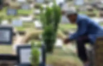 Hati-hati! Ustaz Abdul Somad Tegaskan Bagi Para Perokok Jangan Sampai Lakukan Hal Ini di Kuburan, Pesan Peringatan dari Rasulullah Jadi Acuan