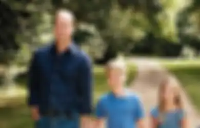 Foto Kartu Natal 2022, Intip Gaya Kasual Pangeran William, Kate Middleton dan Ketiga Anaknya!