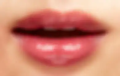 Tidak Perlu Pakai Lipstik, Inilah 6 Cara Membuat Bibir Merah Alami 