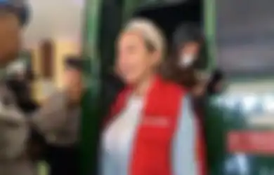 Terancam Cacat Lantaran Penyakitnya, Nikita Mirzani Kembali Dilarikan ke Rumah Sakit