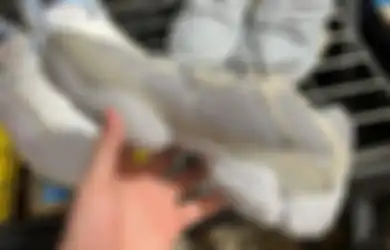Tanpa Branding YEEZY, adidas akan Tetap Rilis Sneaker YEEZY 500!