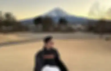Asyik Foto di Tempat Wisata Tokyo, Liburan Verrell Bramasta Berantakan Karena Copet, Sikap Polisi Jepang Bikin Kesal
