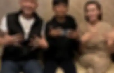 Bikin Wajah Tiko Gembira, Jhon Lbf Nekat Pergi ke Mal Tanpa Busana, Foto Aksinya Dikomentari Ayah Salmafina Sunan