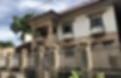 Tiko Pasang Pengumuman Agar Rumah Bu Eny Tak Lagi Disantroni Konten Kreator: Sudah Bersih, Fokus Menemani Mama!