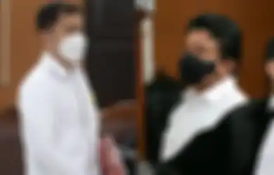Keluarganya Ketakutan Gara-gara Beri Keterangan Berbeda dari Ferdy Sambo, Arif Rachman Menangis Bongkar Pesan Istrinya: Ajudan Aja Bisa Dibunuh
