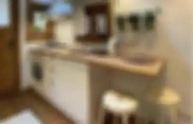 6 Cara Cepat Menata Dapur Kecil yang Berantakan Usai Diserbu Tamu, Fotonya Dijamin Rapi