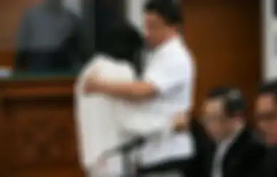 Bergetar Suara Ferdy Sambo, Frustrasi Keluarganya Dicaci Maki dan Sebut Putri Candrawati 2 Kali Menderita Karena Hal Ini