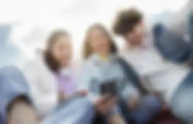 Dikenal Sebagai Generasi Melek Teknologi, Ini Kebiasaan Unik Para Gen Z