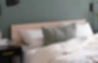 Potret Kamar Tidur Minimalis Warna Hijau Sage yang Bikin Jatuh Hati