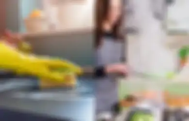 8 Cara Mencegah dan Mengatasi Bau dan Asap di Dapur Minimalis
