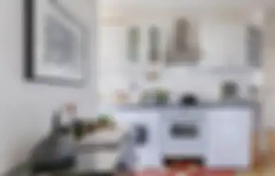 Ubah Desain Dapur Mungil Agar Fotonya Terasa Lebih Nyaman, Laci Lemari Dibuat Begini