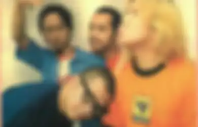 Awal Ngeband Ternyata Pas Band Nggak Punya Alat: Ada Sih Tapi di Toko!