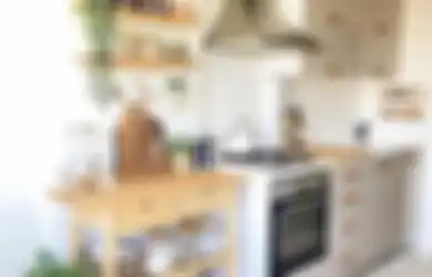 Sambil Ngabuburit, Perabot Masak Ditata Pakai Cara Kreatif, Potret Dapur Sempit Jadi Beda