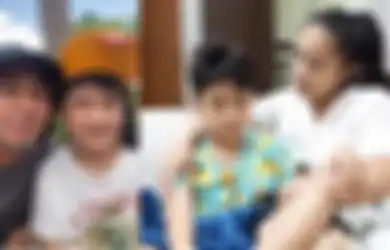 Video Rafathar Lempar Sepatu ke Pengasuh Rayyanza Viral, Warganet Justru Bawa-bawa Nama Mbak Lala, Kenapa?