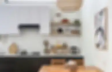 Cocok Buat Ramadan, Desain Dapur Sempit Diberi Kombinasi Warna Bersahaja, Potretnya Kian Cantik