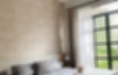 Ingin Kasur Super King di Kamar Tidur Terbatas? Yuk Terapkan Tips dari Homuliving Ini!