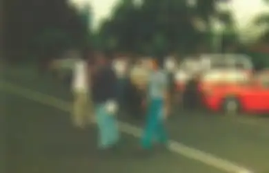 Senayan: Lokasi Nongkrong Aesthetic Klab Otomotif Anak Muda Era 90an