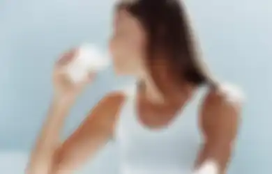 Ini Bahayanya Orang dengan Intoleransi Laktosa Tetap Minum Susu Sapi!