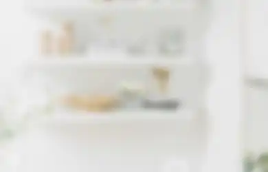 Tambahkan Gaya ke Ruangan Anda dengan Rak Putih, Berikut Inspirasinya!