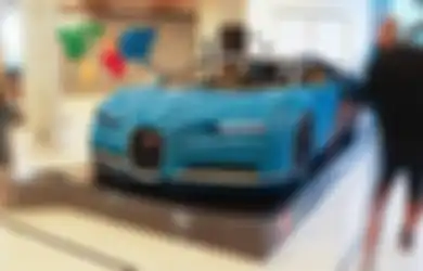 Terbuat dari Lego, Mainan Mewah Supercar Bugatti Chiron Nggak Boleh Dipegang!
