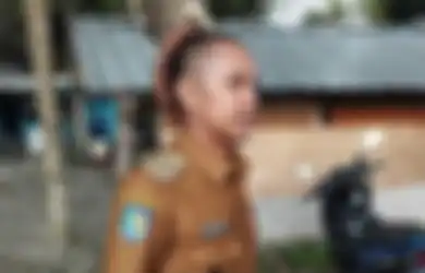 Lulusan S2 Jago Baca Al-quran, Ini Sosok Siswandi Kades Viral yang Rambutnya Bak Anak Punk, Ternyata Punya 1 Alasan