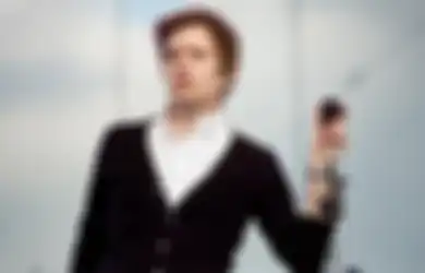 Patrick Stump Fall Out Boy Ungkap Jadi Musisi Karena Film Batman