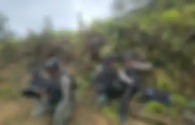 Egianus Kogoya Makin Terpuruk di Persembunyian, TNI Polri Sukses Kuasai Markas KKB Papua Berisi Ribuan Amunisi dan Senjata Mematikan