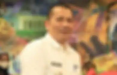 Bupati Kepulauan Meranti Kena OTT, KPK Tunjukkan Tumpukan Uang Sitaan Rp1,7 Miliar, Muhammad Adil: Mohon Maaf atas Kekhilafan Saya