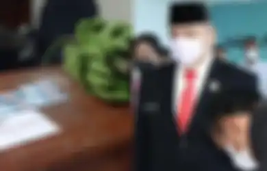 Kantor BNN Tasikmalaya Dikirimi Uang Mainan dan Pisang Mentah Usai Kepalanya Viral Minta THR, Iwan Kurniawan Disebut Masih Diperiksa, Kena Sanksi?