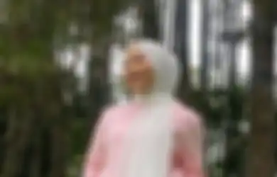 Ide Outfit Buka Puasa ala Anak Ridwan Kamil, Camillia Azzahra. Manis!