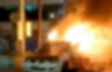 Kupang Ada Kericuhan, OTK Rusak Rumah Kapolda NTT hingga Bakar Mobil Polisi, Ini yang Diduga Jadi Pemicunya
