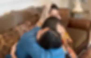 Penampilan Manis Anak Mayangsari, Khirani Trihatmodjo Saat Sungkem Lebaran 2023
