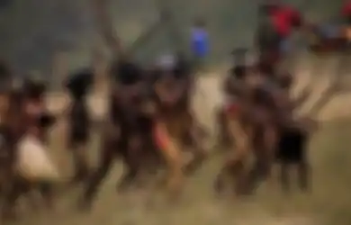 KKB Papua Mati Kutu, Warga Bersatu Bawa Busur Panah Serang Balik OPM yang Sering Ancam Mereka