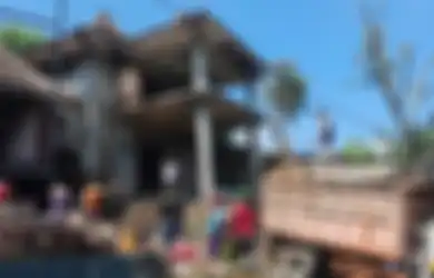 Update Kondisi Rumah Dokter Wayan yang Kumuh, Dibersihkan Secara Gotong Royong, Sampah Diangkut 3 Truk